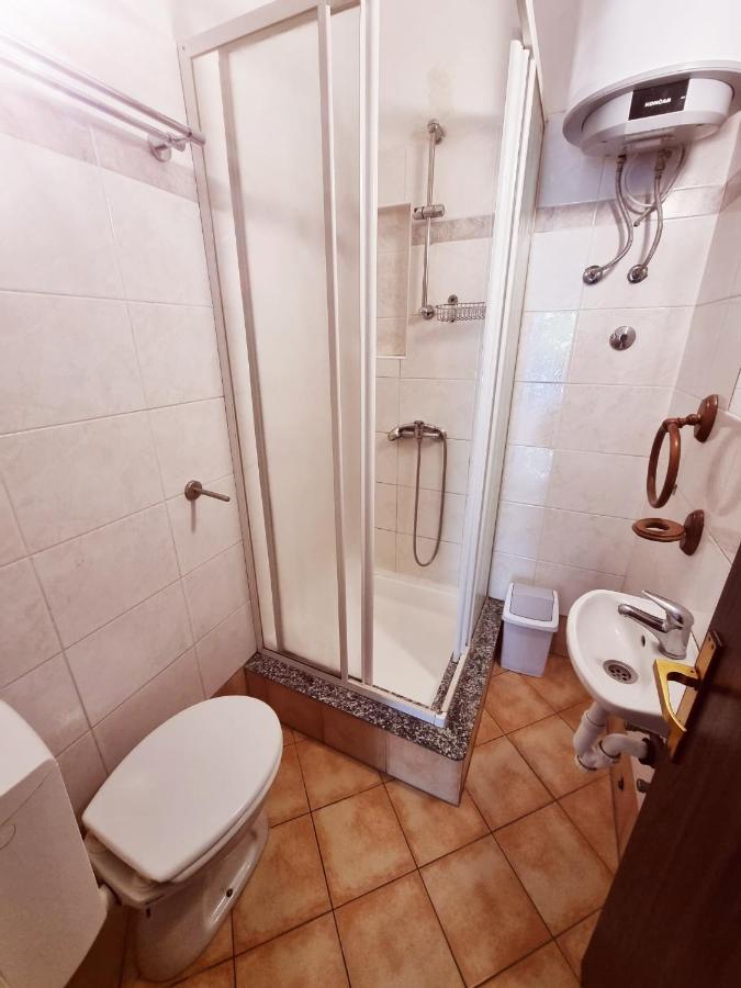 Apartments Nada Đảo Krk Ngoại thất bức ảnh