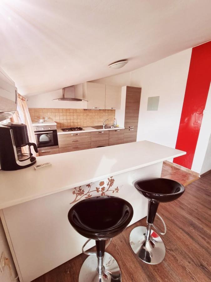 Apartments Nada Đảo Krk Ngoại thất bức ảnh